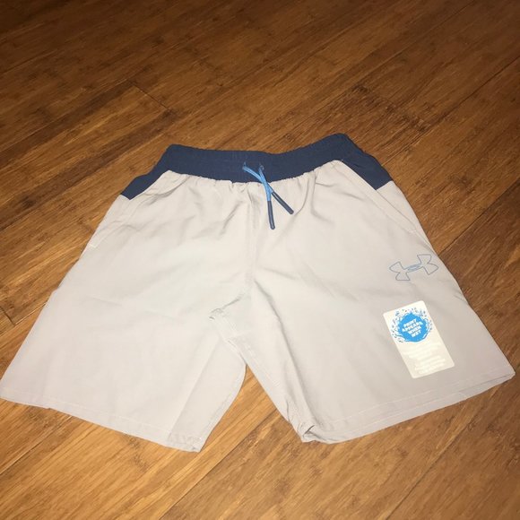 NWT Under Armour Heatgear Boy's Swim Trunk Loose S